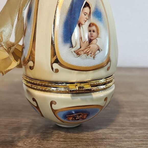 Mr. Christmas Musical Egg Ornament Hinged Trinket Box Madonna Nativity w/Box - Picture 8 of 14